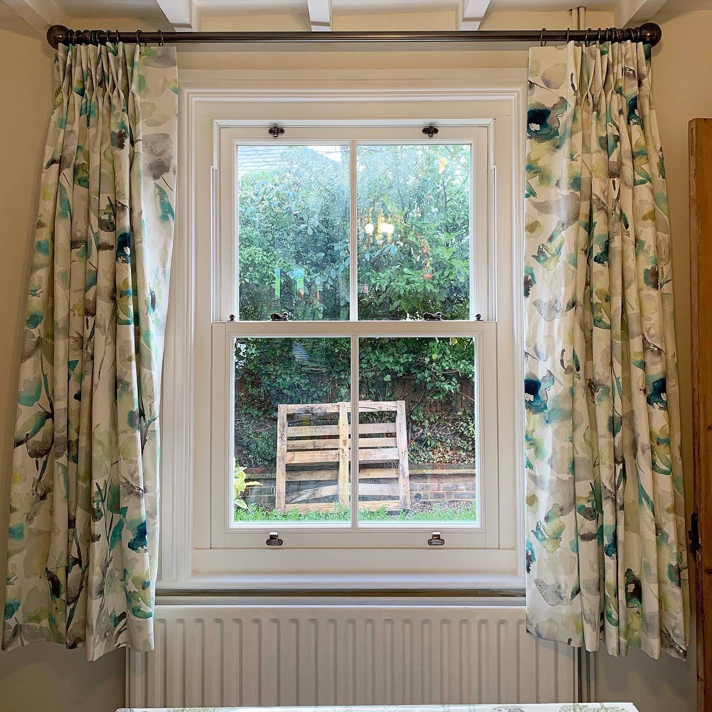 Personalised Features And Benefits Of Sliding Sash Windows